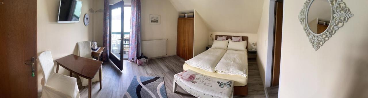 Pension Semler Apartment Мондзее Екстериор снимка