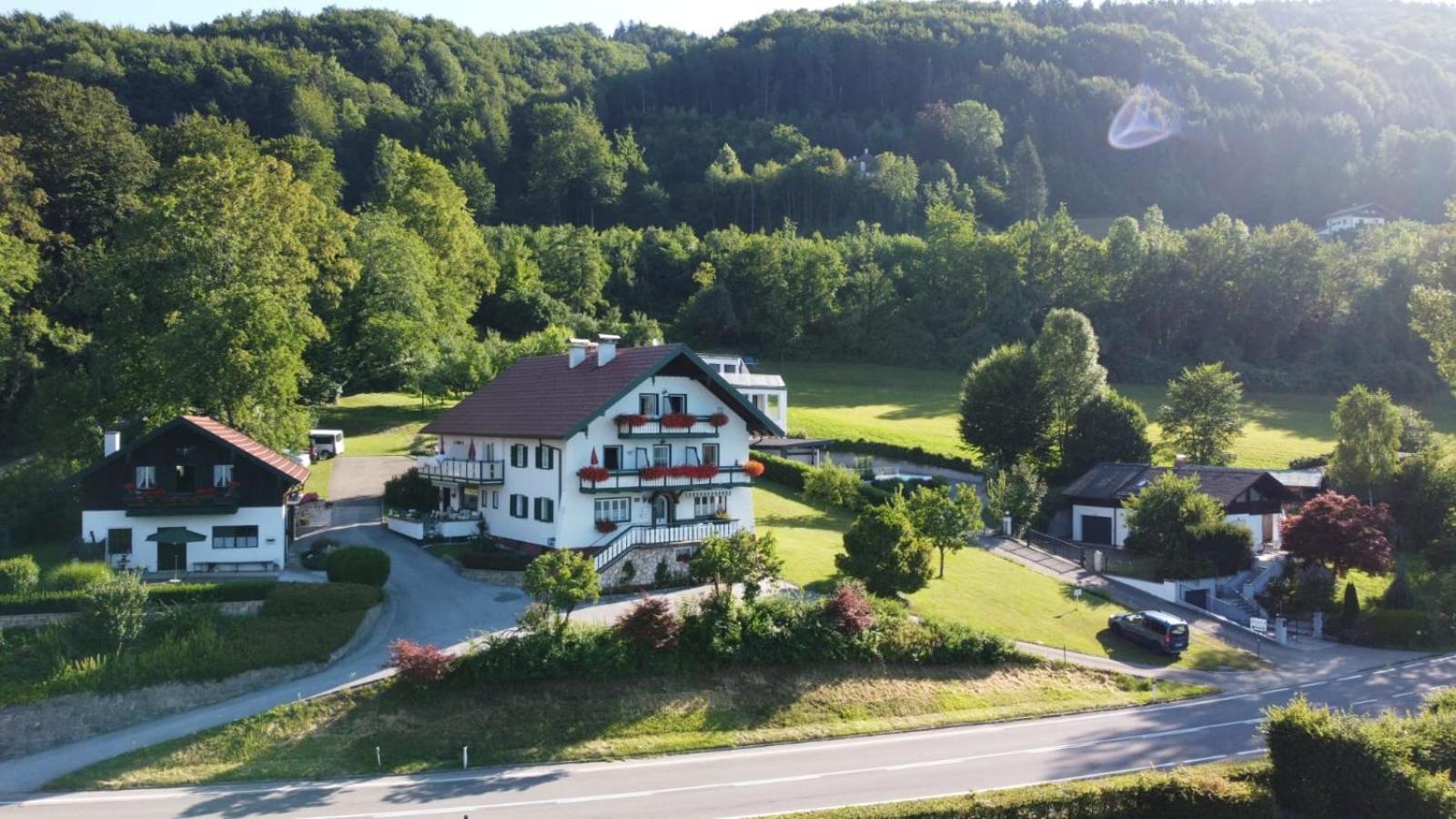 Pension Semler Apartment Мондзее Екстериор снимка